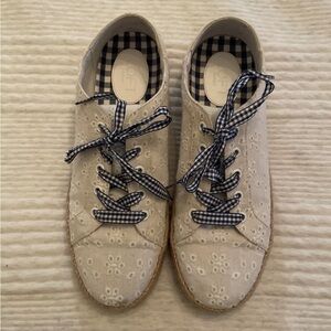 LOFT Eyelit Sneakers